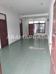 Sewa Min 2 Tahun Rumah 2 Lantai 5+1 Kamar Tengah Kota Denpasar Barat