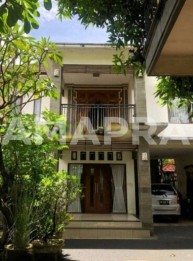 Sewa Min 3 Tahun Rumah Furnished 2 Lantai 4 Kamar Dekat Pantai Sanur