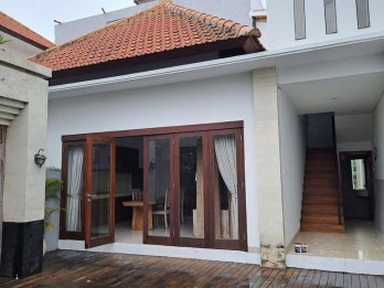 Sewa Min 5 Tahun Villa Hadap Timur 2 Kamar Babakan Canggu