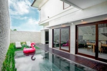 Sewa Villa Mewah Modern 3 Kamar Tegal Cupek Umalas Lingkungan Tenang View S