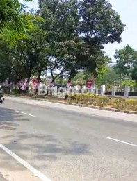 TANAH PINGGIR JALAN RAYA DEKAT KANTOR PEMDA TIGARAKSA