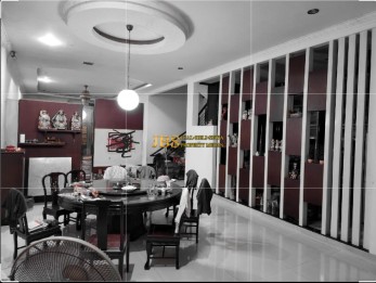 TURUN HARGA!! Dijual Villa Komplek River Valley Jalan Labotarium