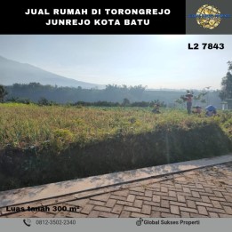 Tanah Subur Luas Murah Akses Jalan Lebar Lokasi di Junrejo Batu