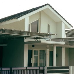 rumah 2 lantai hanya 439jt di lawang malang