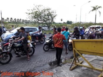 toko strategis prospek bisnis bagus dan sedang berjalan. dikota gresik